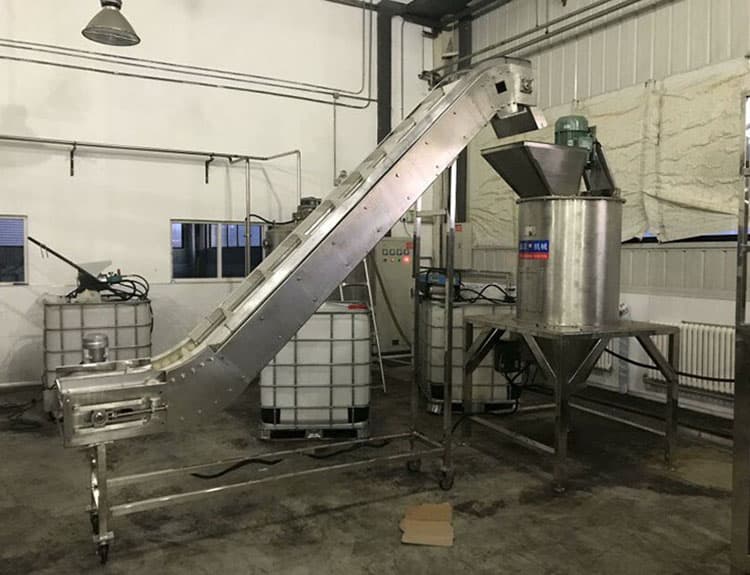 皮帶輸送機